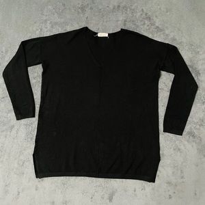 Reverie Womens Black Vneck Long Sleeve Sweater Size Medium Tunic Top